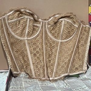 Women’s Gucci outfit